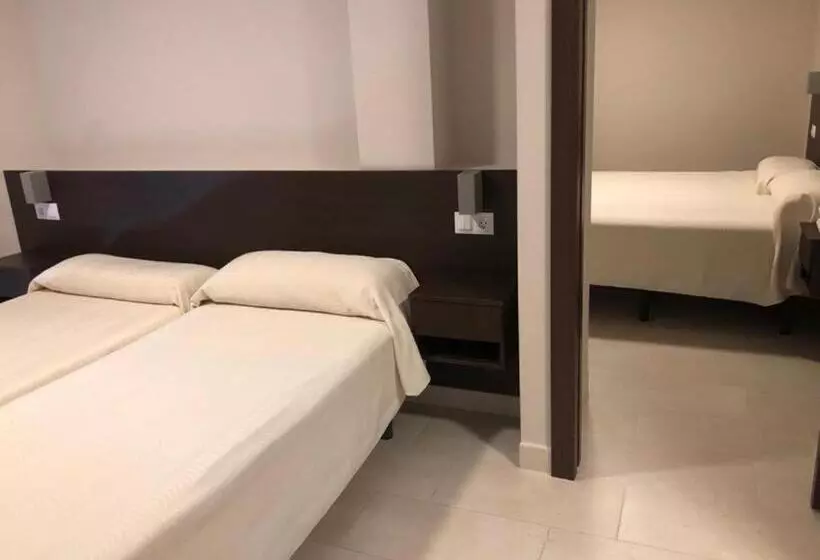Chambre Quadruple Standard, Costamar