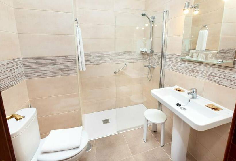 חדר סטנדרט יחיד, Don Manolito