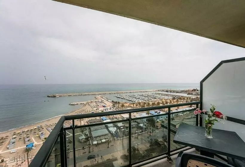 اتاق سه نفره دلوکس با چشمانداز دریا, Leonardo Hotel Fuengirola Costa Del Sol