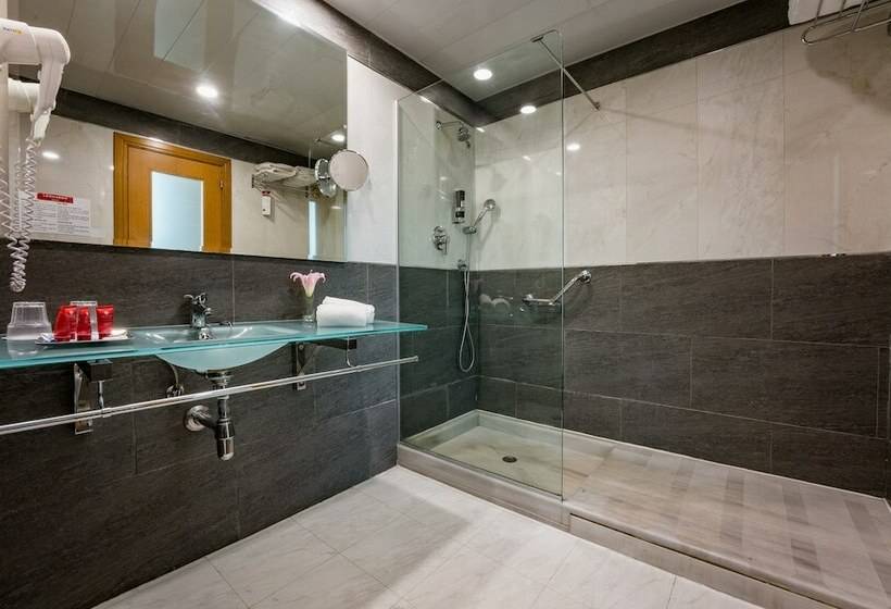 חדר קומפורט, Leonardo Hotel Fuengirola Costa Del Sol