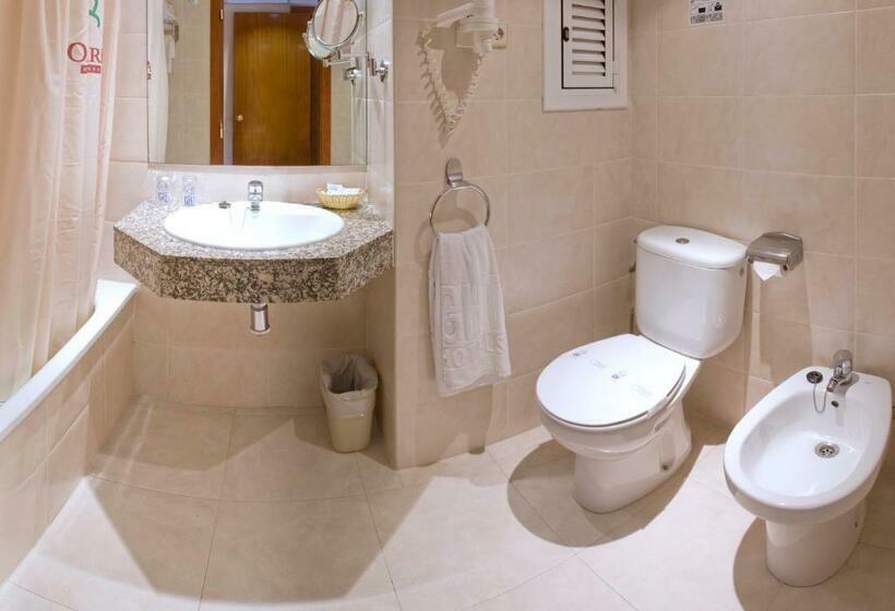 스탠다드 트리플 룸, Ght Oasis Park & Spa