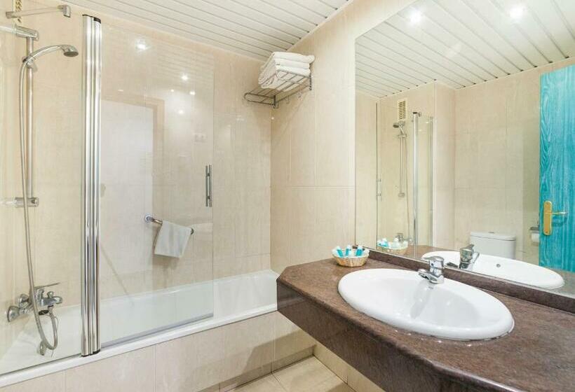 غرفة قياسية, Globales Los Patos Park