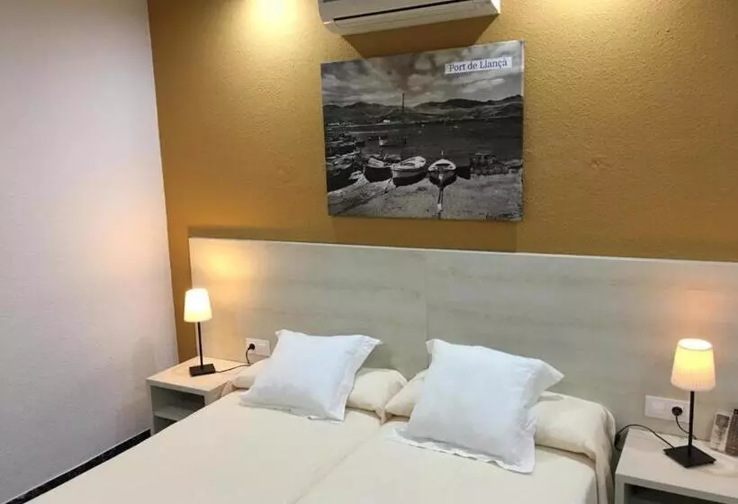 Camera Comfort, Gri Mar