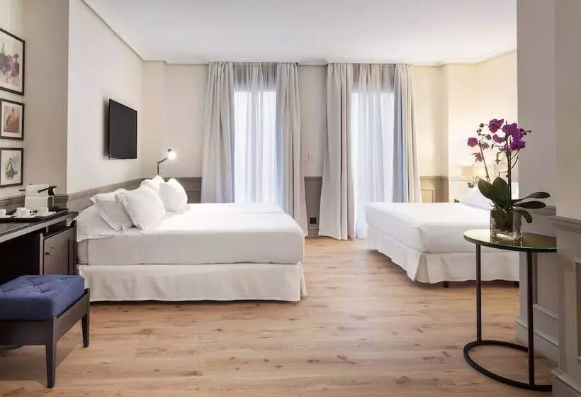 اتاق خانوادگی, H10 Corregidor Boutique Hotel