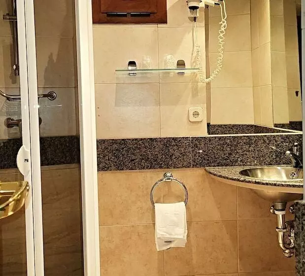اتاق استاندارد یک نفره, Imperial
