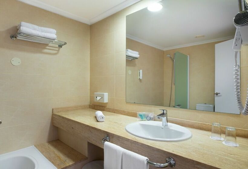 جناح مطلّ علي البحر, Landmar Costa Los Gigantes Family Resort