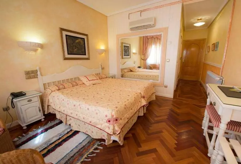 Habitació Estàndard, Los Arcos
