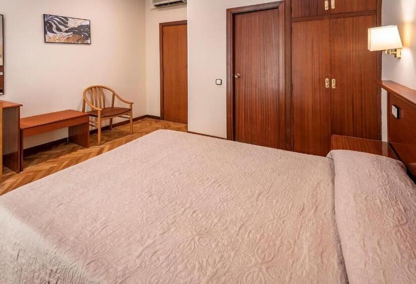 اتاق استاندارد, Niza