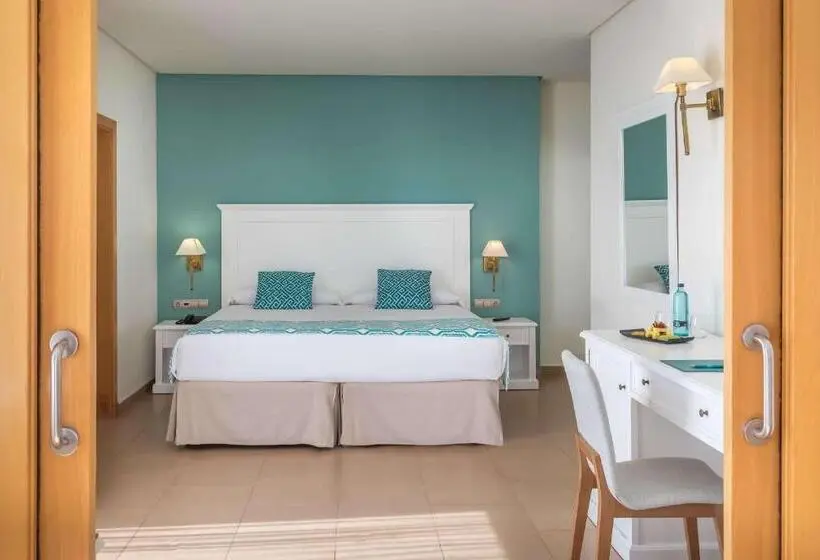 Perhejuniorsviitti, Occidental Torremolinos Playa