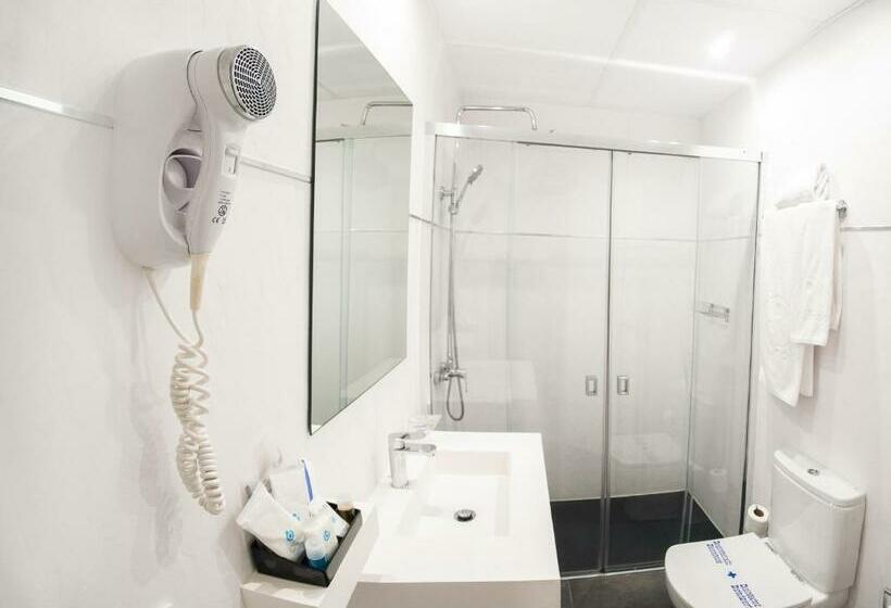 اتاق استاندارد یک نفره, Pasarela