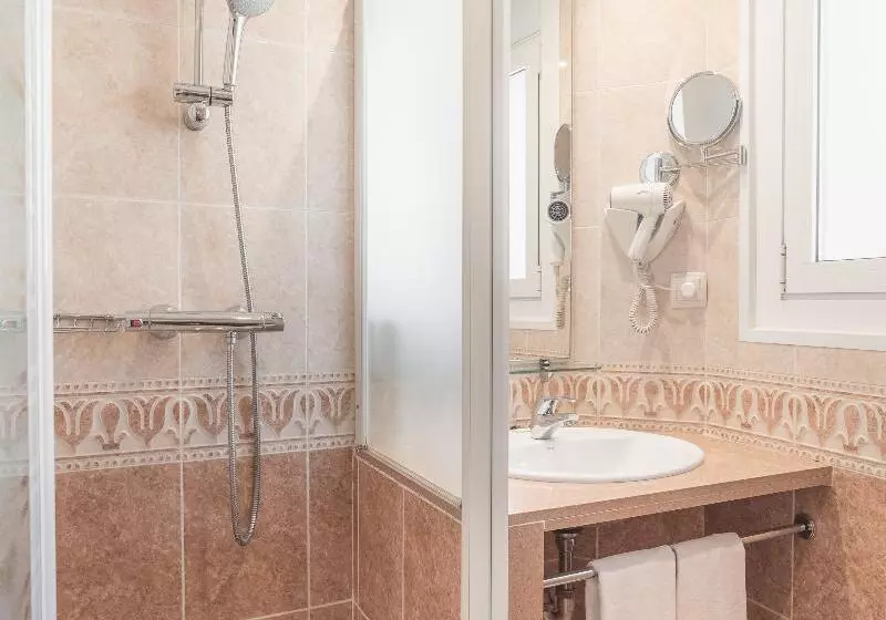Chambre Standard, Pirineos