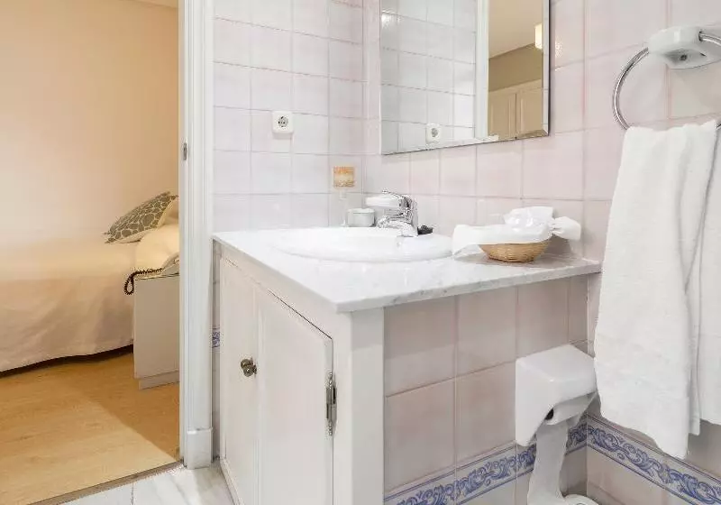 Habitación Estàndard Individual, Platería