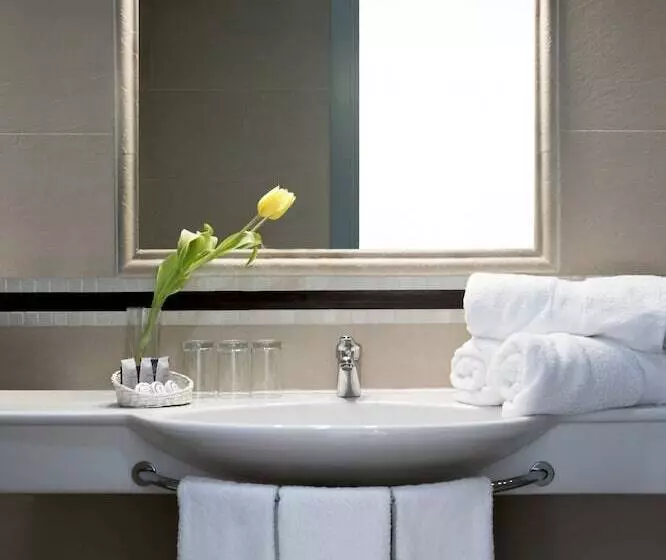 3-Bett-Standardzimmer, Plaza Cavana