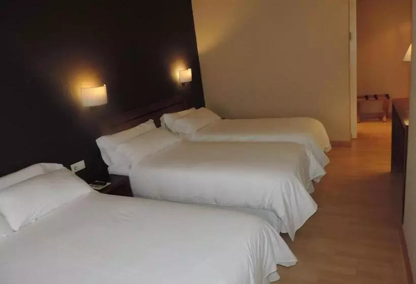 3-Bett-Standardzimmer, Puerta De Espana