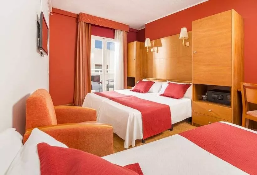 Standard Kolmen Hengen Huone, Ridomar 365