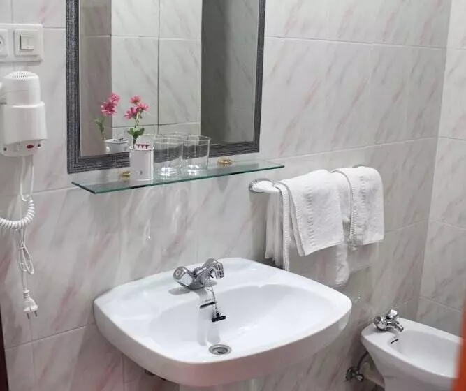 Standard Room, Ripa