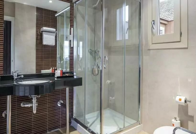 1 Yatak Odalı İki Katlı Daire, Larios Málaga