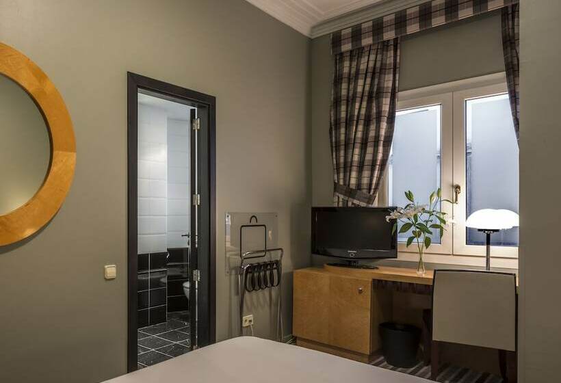 اتاق عادی, Larios Málaga