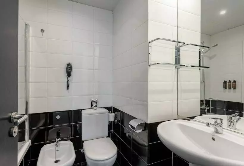 Standart Oda, Larios Málaga