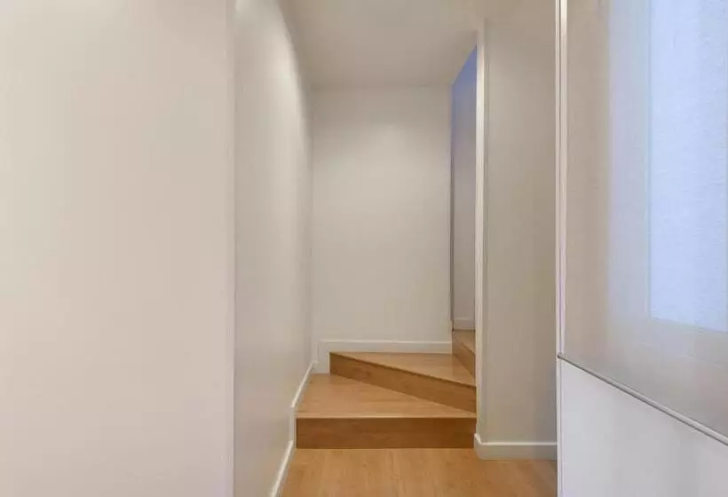 1 Yatak Odalı İki Katlı Daire, Larios Málaga