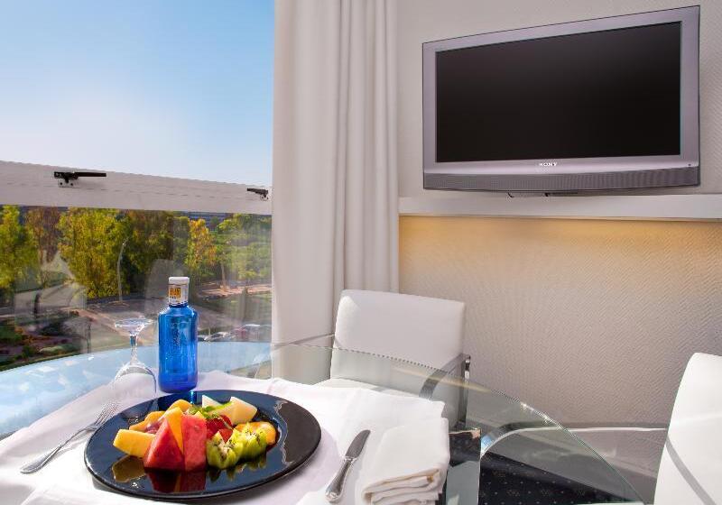 جناح جونيور, SH Valencia Palace