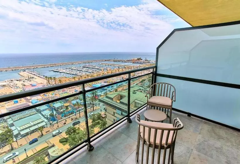 اتاق سه نفره دلوکس با چشمانداز دریا, Leonardo Hotel Fuengirola Costa Del Sol