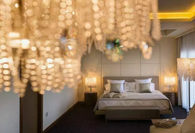 اتاق خانوادگی, Cosmopolita Hotel Boutique & Spa