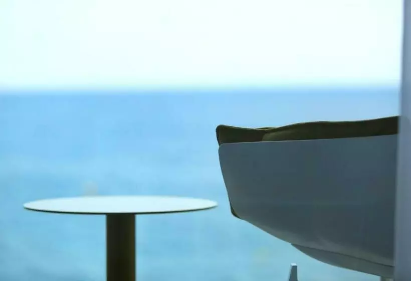 سوییت با چشمانداز دریا, Cosmopolita Hotel Boutique & Spa