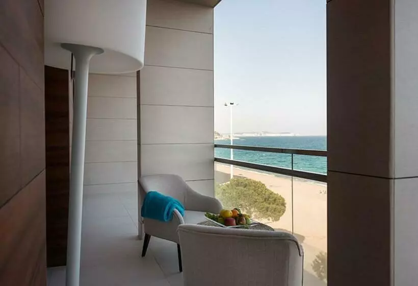 سوییت با چشمانداز دریا, Cosmopolita Hotel Boutique & Spa