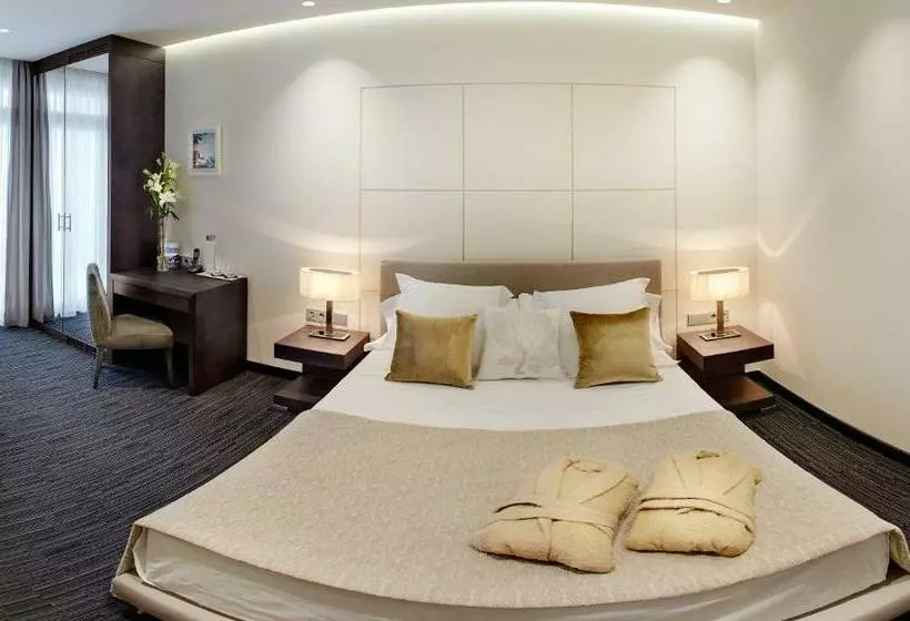 اتاق لوکس با بالکن و چشمانداز دریا, Cosmopolita Hotel Boutique & Spa