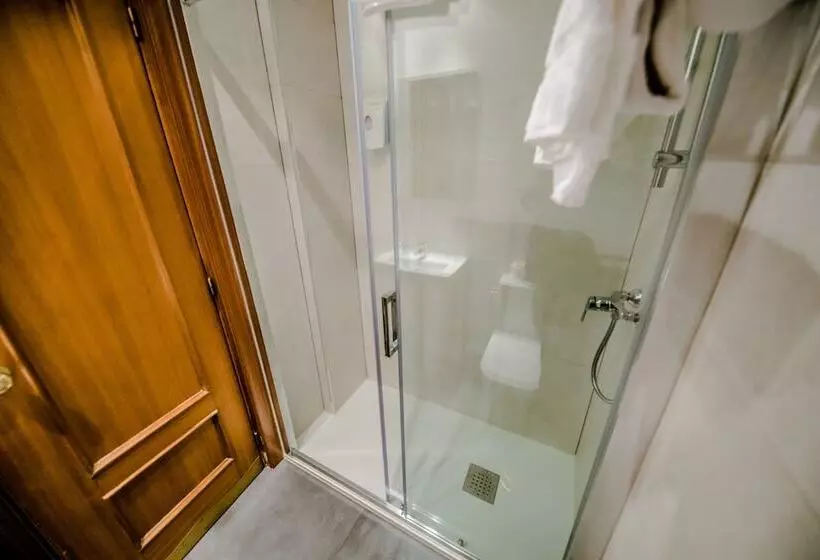 Chambre Standard, Alvi
