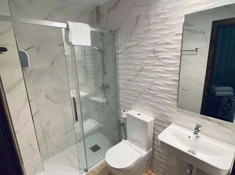 Chambre Standard, Alvi