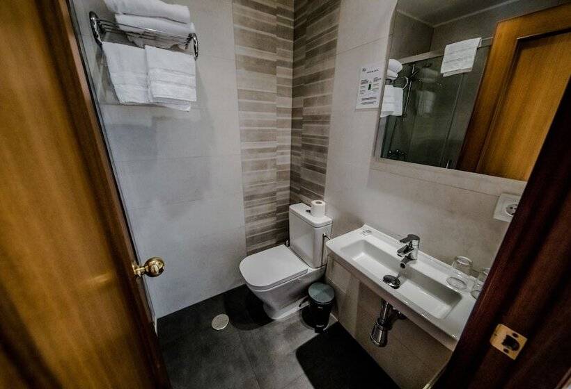 اتاق استاندارد, Alvi