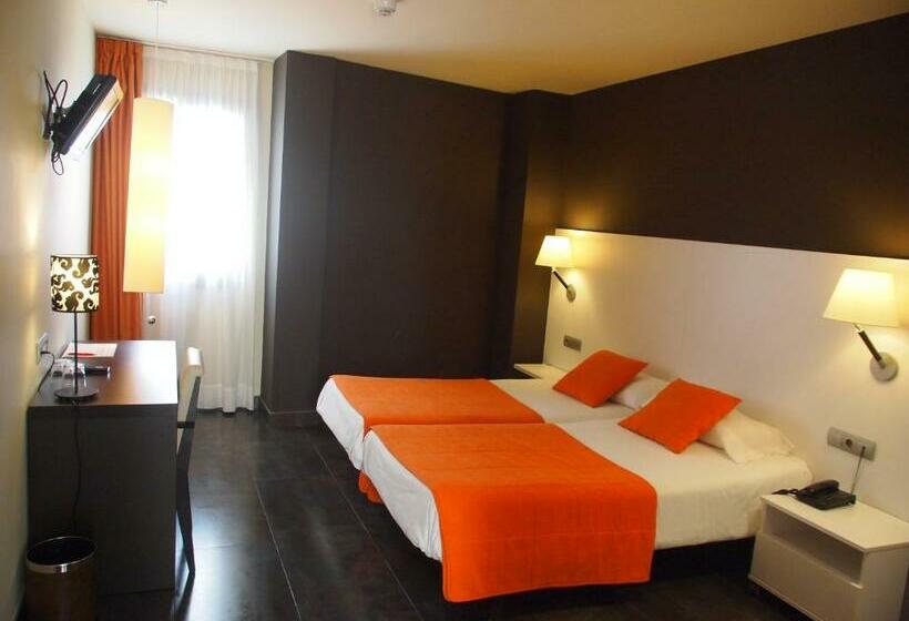 标准间, Can Batiste