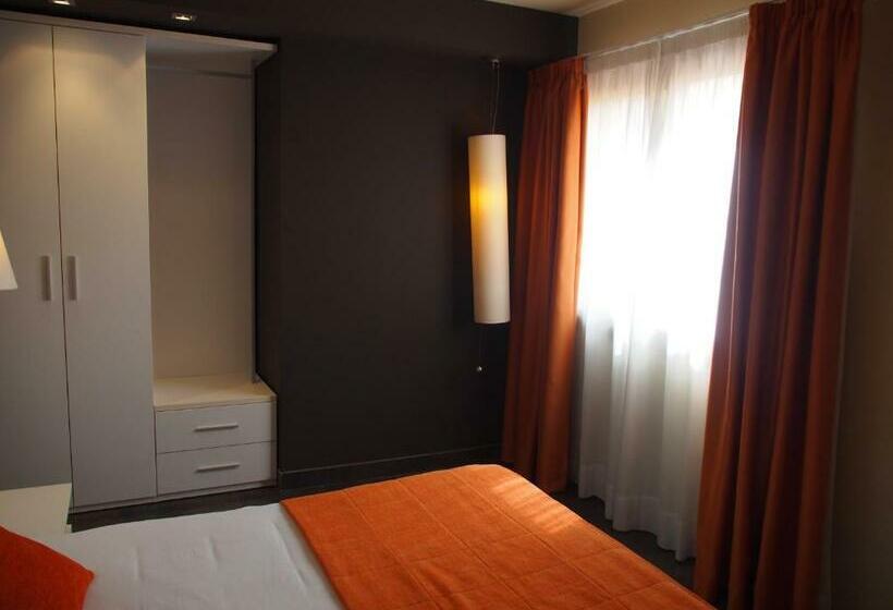 标准间, Can Batiste