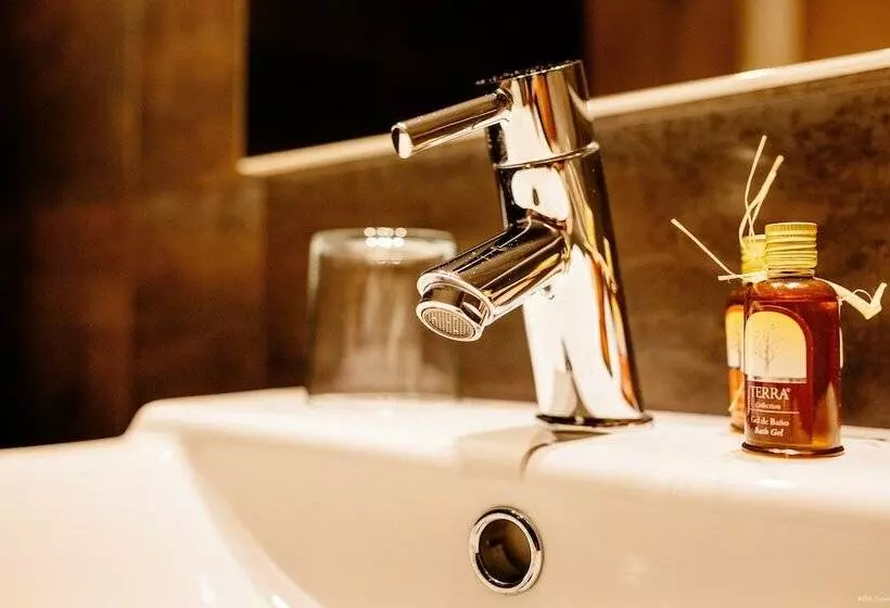 اتاق استاندارد با بالکن, Can Batiste