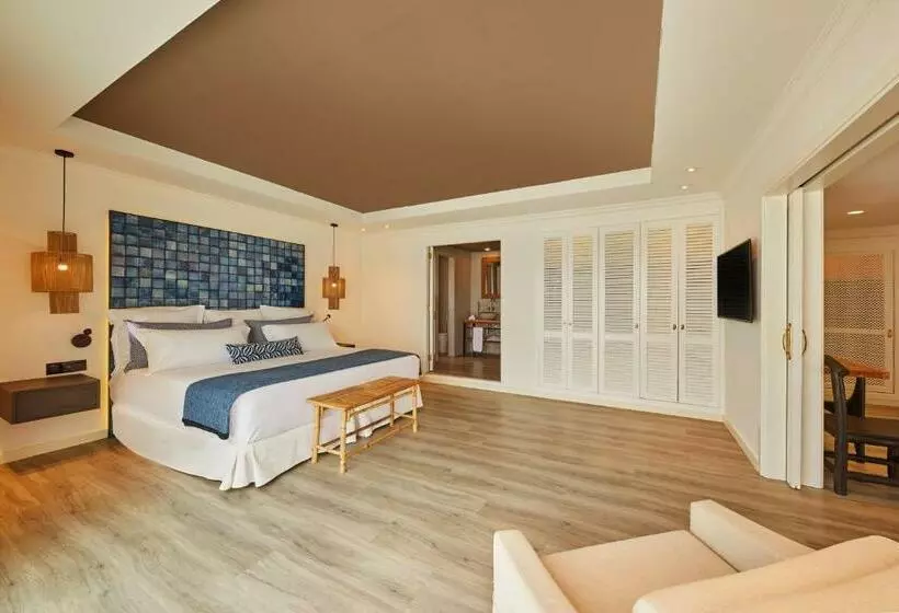 スイートクラブ シービュー, Dreams Jardin Tropical Resort & Spa