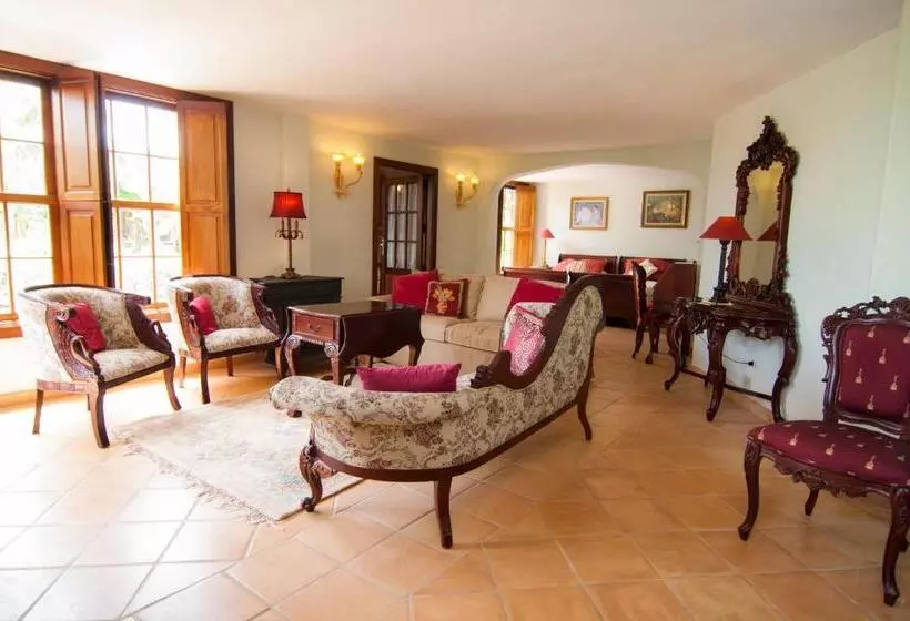سوییت خانوادگی, Finca Arminda