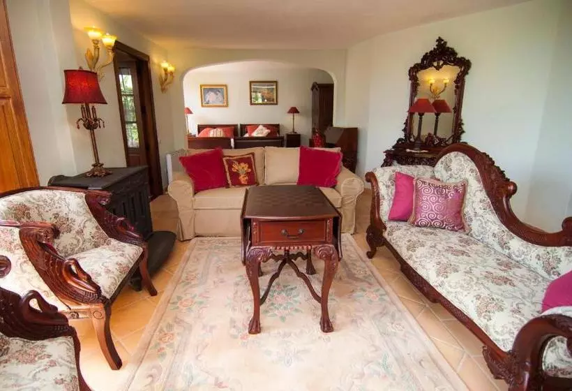 سوییت خانوادگی, Finca Arminda