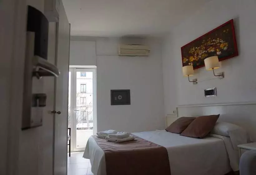 Standard Room, Hermes