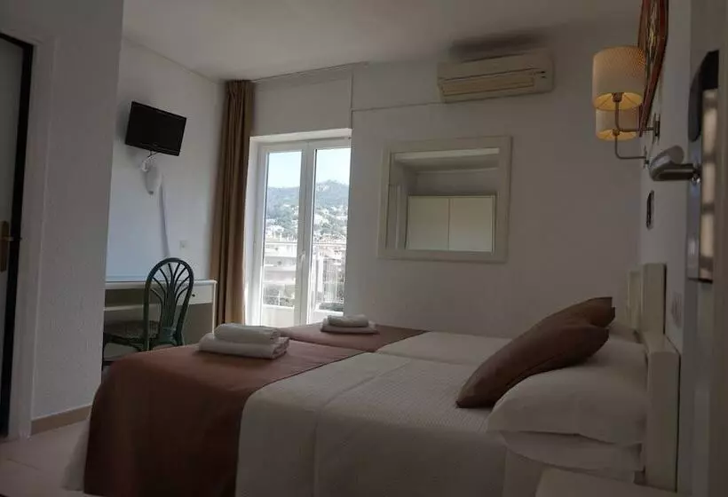 Standard Room, Hermes