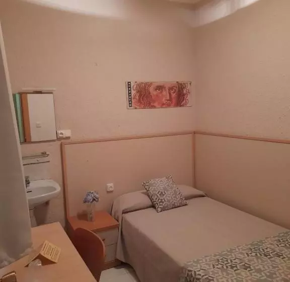 バスルーム共有のシングルスタンダード, Hostal Alhambra Tarragona