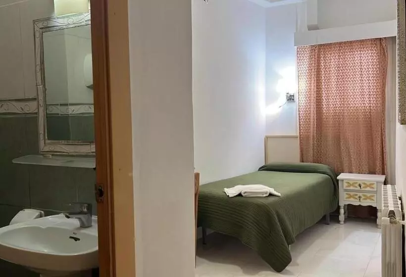 スタンダードシングルルーム, Hostal Alhambra Tarragona