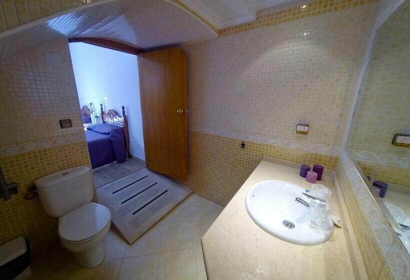 اتاق استاندارد, Hostal La Muralla