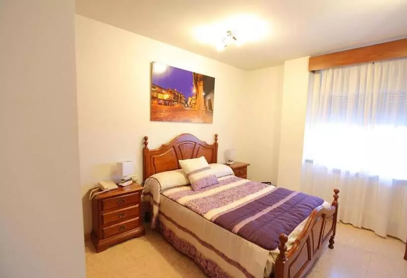 اتاق استاندارد یک نفره, Hostal San Blas