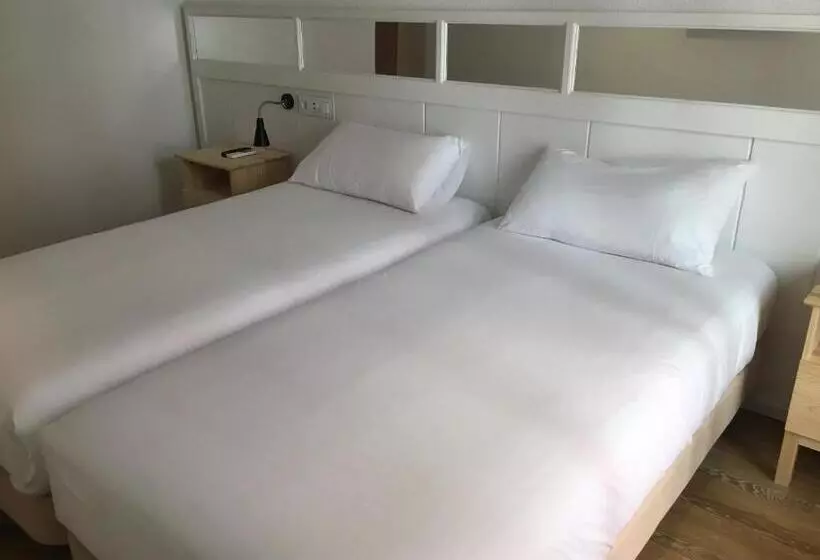 Habitació Estàndard, Marina