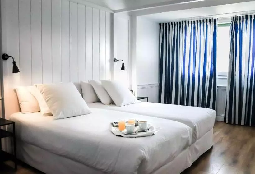 Habitació Estàndard, Marina
