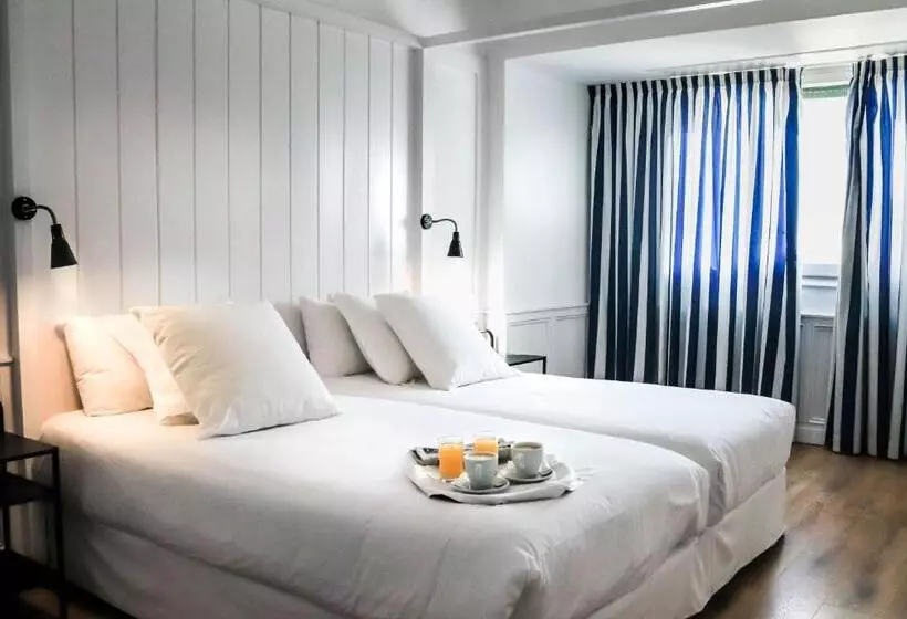 Habitació Estàndard, Marina