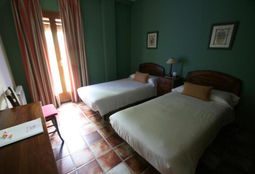 标准间, Complejo Molí De L Hereu