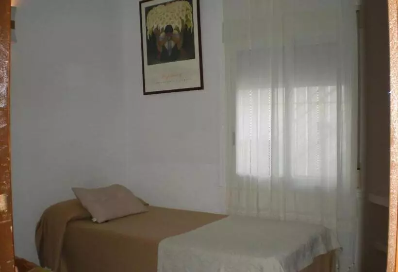 Chambre Triple Standard, Mr